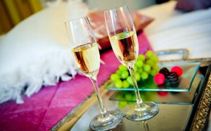 2 glas med champagne