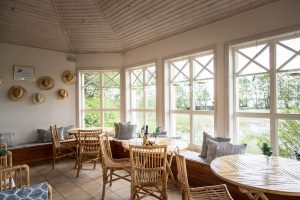 Relaxavdelningen inomhus vid Sjöbastun