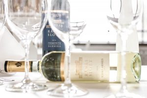 Rånäs egna vita och röda vin